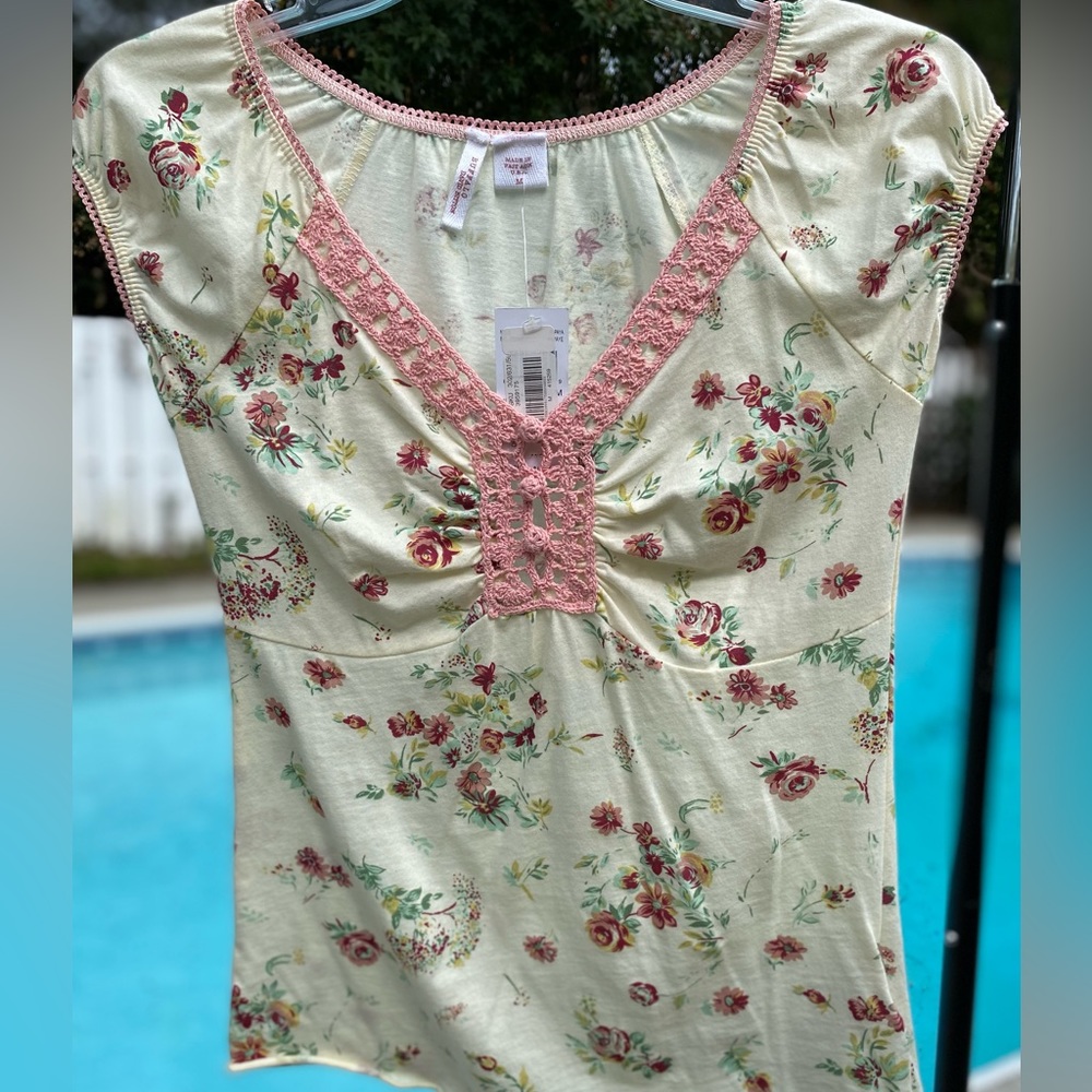 Super Cute and Flattering Boho Tee! New with Tags!